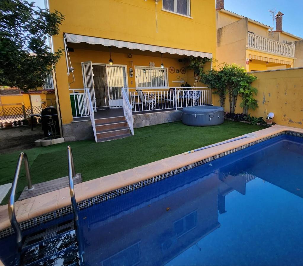 Villa El Hogar De Pepe El Casar de Escalona Exterior foto
